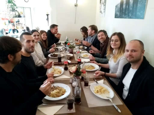 Gemeinsames Mittagessen des Teams von Bitsch+Bienstein Architekten in Wiesbaden